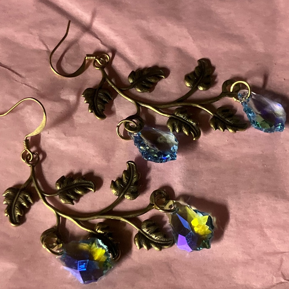 Swarovski Elegant Gold (brass) Leaf Earrings with Blue AB Crystals - Picture 5 of 7